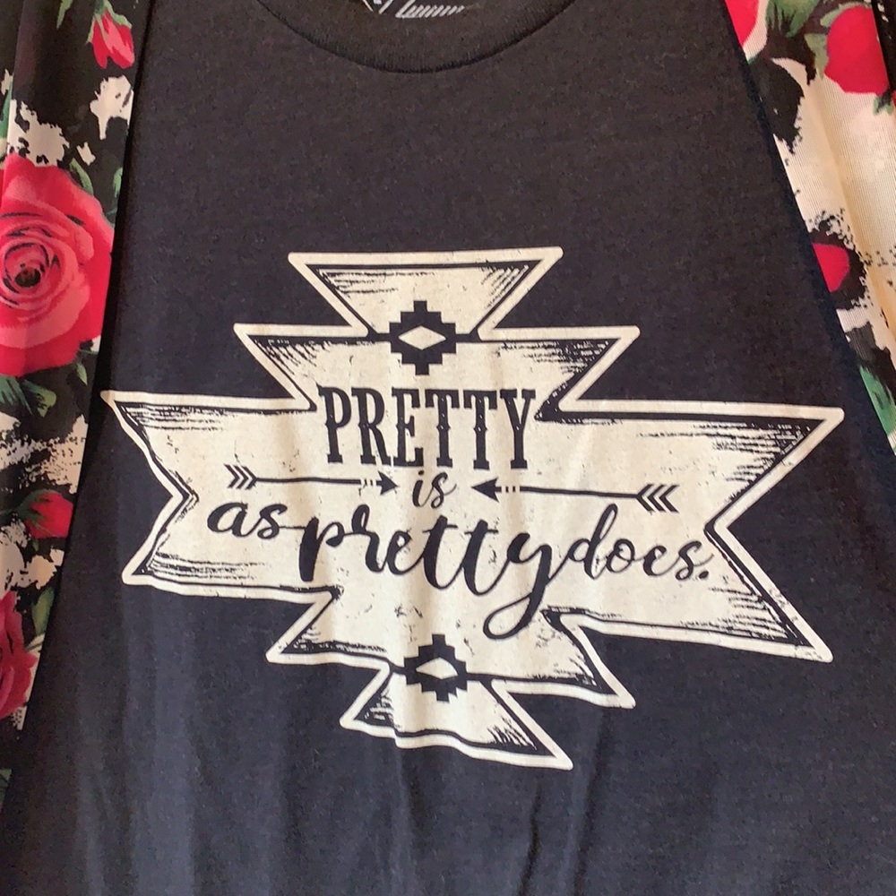 EUC Crazy Train graphic T-shirt Pretty is as Pretty Does Sz L  ❤️